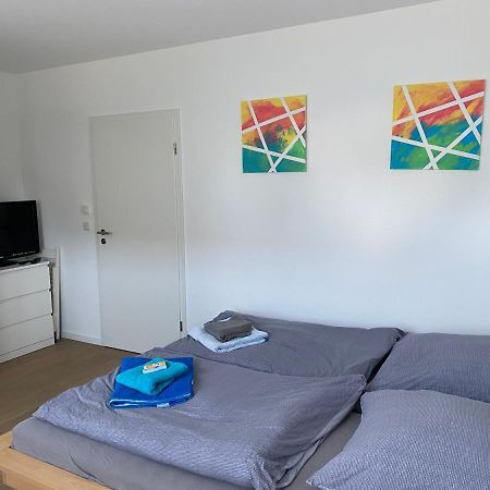 Messezimmer Nahe Der Duesseldorfer Messe Mit Eigenem Eingang Und Gratis Minibar 外观 照片